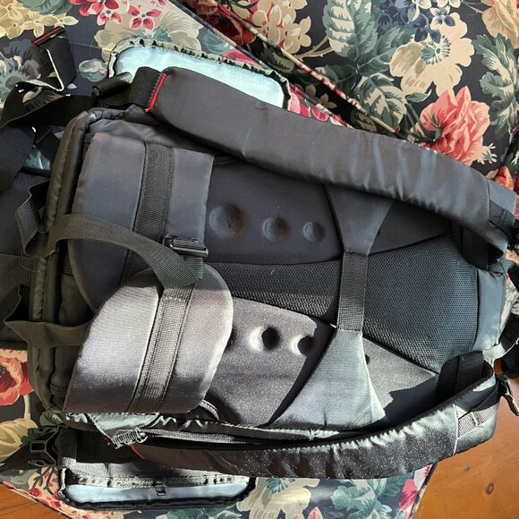 Deco Gear Camera Backpack - Picture 6 of 9